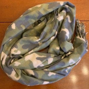 Camo scarf